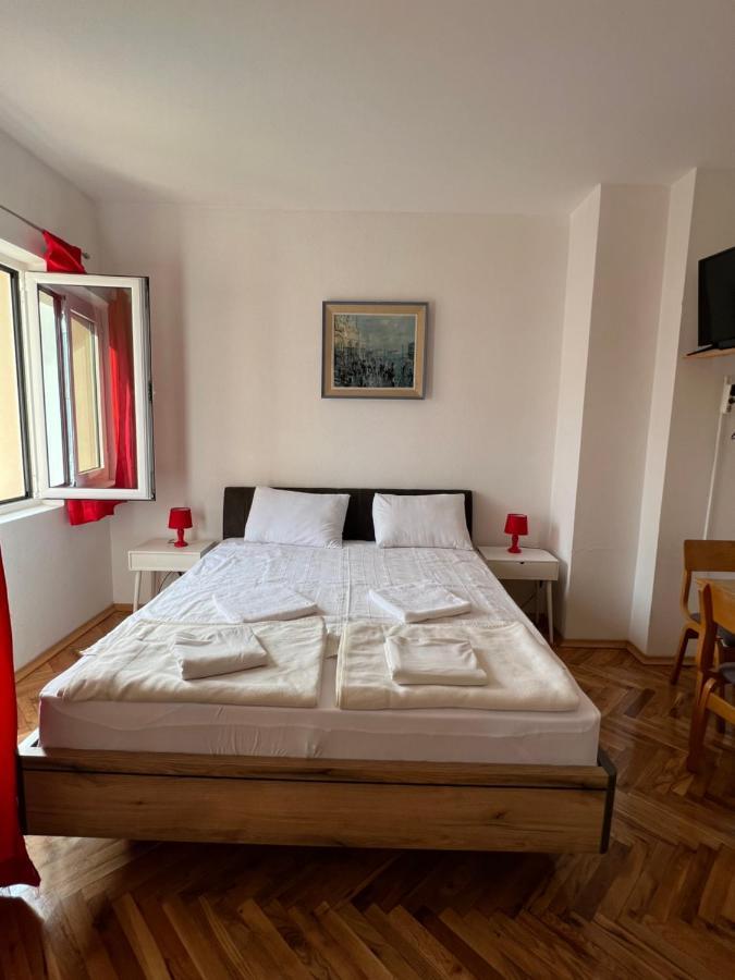 Ksenia Guesthouse Apartments And Studios Budva Exterior foto