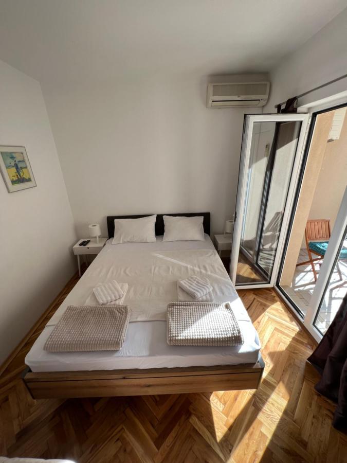 Ksenia Guesthouse Apartments And Studios Budva Exterior foto