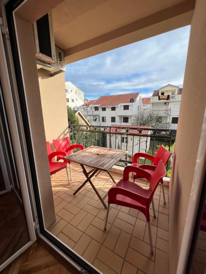 Ksenia Guesthouse Apartments And Studios Budva Exterior foto