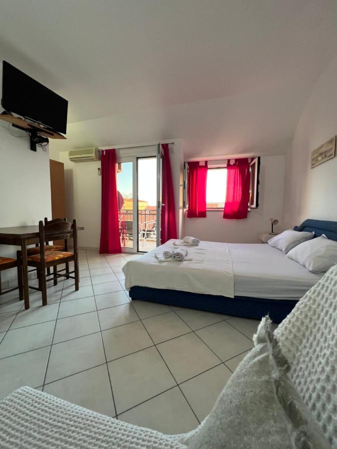 Ksenia Guesthouse Apartments And Studios Budva Exterior foto