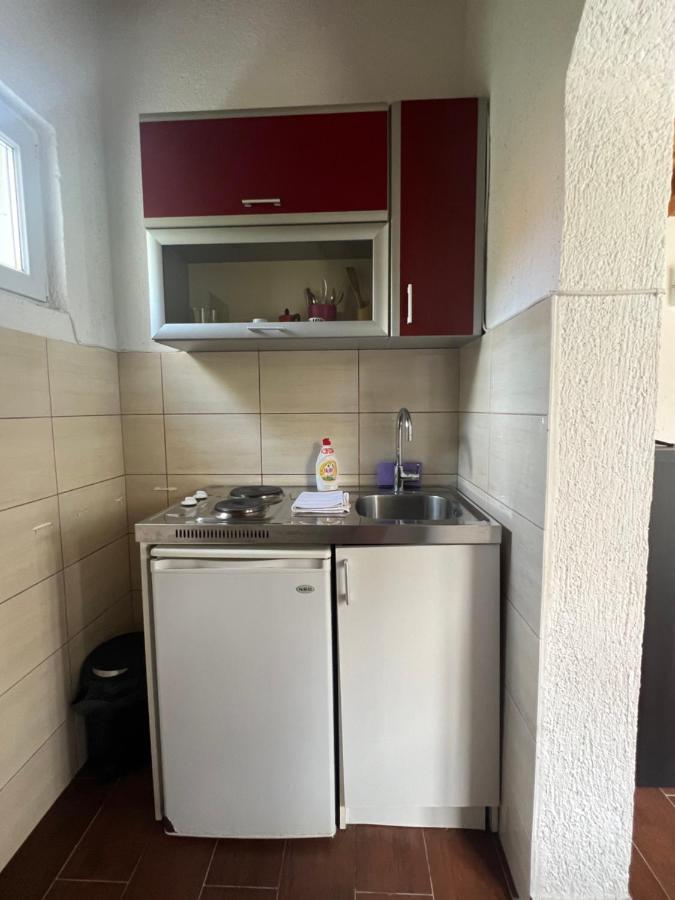 Ksenia Guesthouse Apartments And Studios Budva Exterior foto